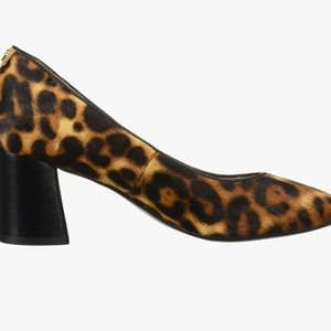 Taryn Rose Heel Shoe